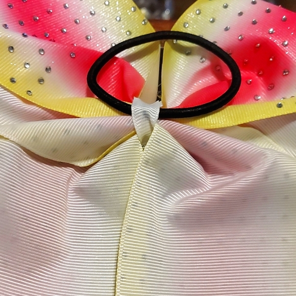 Pink & Yellow Ribbons - Picture 4 of 4